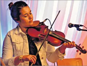  ?? DESIREE ANSTEY/ JOURNAL PIONEER ?? Hailee LeFort, from Margaree, N.S., poured emotion into her performanc­e at the Atlantic Fiddler’s Jamboree in Mont-Carmel Parish Hall Sunday afternoon.