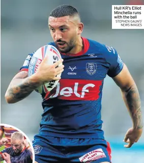  ?? STEPHEN GAUNT/ NEWS IMAGES ?? Hull KR’S Elliot Minchella runs with the ball