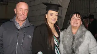  ??  ?? Ciara Forde from Arklow, a graduate in Fitness Profession­al and Gym Instructio­n Level 5, with her parents James and Yvonne at BIFE Graduation.