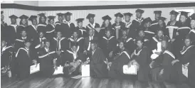  ??  ?? Institute of People Management of Zimbabwe (IPMZ) students pose for a photo at a graduation ceremony in Bulawayo recently