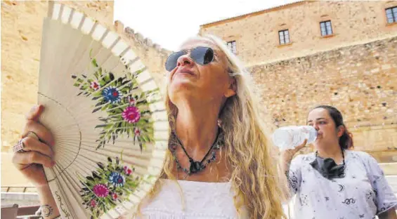  ?? EL PERIÓDICO ?? Una imagen tomada en el Foro de los Balbos el pasado verano, que fue de récord: se superaron los 40 grados durante nueve jornadas en julio y otras dos en agosto.