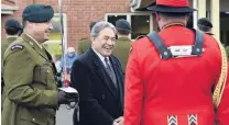  ?? PHOTO: GERARD O’BRIEN ?? Beating retreat . . . Acting Prime Minister Winston Peters shares a laugh with Major Karl Maddaford (left) and Private Stu Macfarlane at Montecillo yesterday.