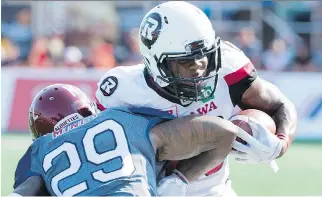  ?? GRAHAM HUGHES/THE CANADIAN PRESS ?? William Powell rushed for 144 yards on 25 carries against the Als Sunday.