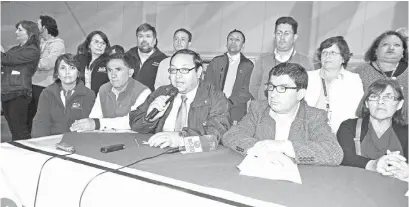  ??  ?? LLEVARON A CABO una declaració­n pública en el gimnasio del hospital angelino.