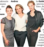  ?? RP-FOTO: A. ORTHEN ?? Janina Fautz, Isa Prahl und Emma Bading (v.l.) feierten im Bambi.