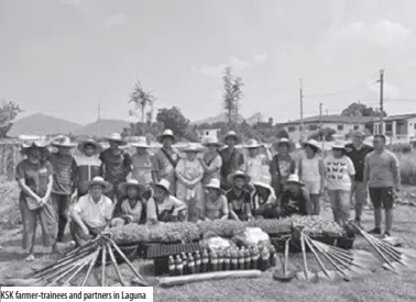  ?? ?? KSK farmer-trainees and partners in Laguna