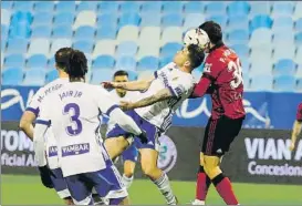  ??  ?? El dominio del Mirandés no tuvo recompensa en su visita a La Romareda, donde cayó por 1-0