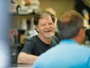  ?? DAVID ZALUBOWSKI/AP 2018 ?? Jack Phillips, a Colorado baker, is seeking to have a state appeals court overturn a ruling last year that he violated the state’s anti-discrimina­tion law.