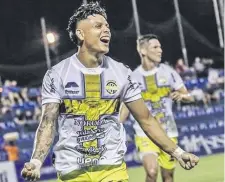  ?? ?? Pedro Delvalle (30 años), carta de gol del Sportivo Trinidense.
