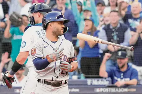  ?? Karen Warren/Staff photograph­er ?? Jose Altuve went hitless in 16 at-bats against the Seattle Mariners, striking out six times after a strong regular season.