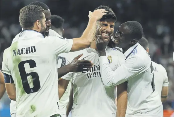  ?? Foto: efe ?? Marco Asensio entró en la segunda parte y marcó el segundo tanto del triunfo blanco ante el Leipzig en el Bernabéu