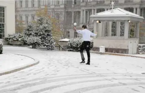  ?? | GETTY IMAGES ?? La tormenta ha blanqueado diversas ciudades del país norteameri­cano.