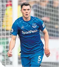  ??  ?? Everton defender Michael Keane