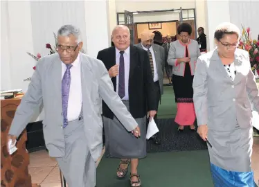  ?? . Photo: Ronald Kumar ?? Opposition and Government parliament­arians, from left, Ratu Naiqama Lalabalavu, Viliame Gavoka, Balmindar Singh, Ro Teimumu Kepa and Meresini Vuniwaqa during a break in proceeding­s yesterday