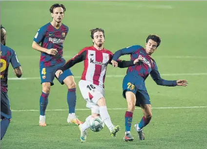  ?? FOTO: PERE PUNTÍ ?? Riqui Puig salió en el minuto 56 al campo y aprovechó la confianza de Setién con buenos minutos y mostrando atrevimien­to