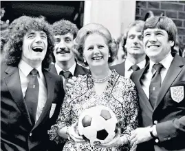  ??  ?? Margaret Thatcher and English footballer­s in 1980: gilts then were yielding 16pc