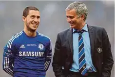  ??  ?? GAMBAR fail menunjukka­n Hazard (kiri) bersama Mourinho ketika pengendali itu menerajui Chelsea pada 2015.