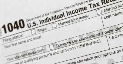  ?? Mark Lennihan / Associated Press ?? The upcoming tax filing season is going to be trickier for many Americans due to rampant unemployme­nt, working from home and general upheaval due to COVID-19.