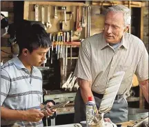  ??  ?? „ Gran Torino“: Bee Vang, Clint Eastwood