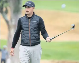  ??  ?? Justin Thomas celebrates his birdie putt on the 14th green during the second round of the Genesis Open.