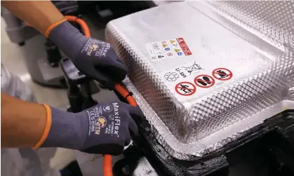  ?? Bloomberg/Getty Images ?? A lithium ion battery pack for an e-Golf electric car at the Volkswagen factory in Dresden, Germany. Photograph: Krisztian Bocsi/