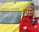  ?? FOTO: PRIVAT ?? Julie Smeplass Haugen jobber heltid i Grimstad brannvesen, men når hun har fri i turnus tar hun gjerne vakter i ambulanset­jenesten. Dette bildet ble tatt på jobb mandag.