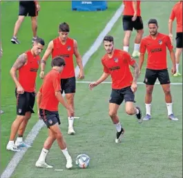  ??  ?? A TOPE. Morata participó en el entrenamie­nto sin problemas.