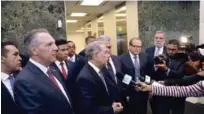  ??  ?? Declaracio­nes. Tras finalizar el encuentro con el secretario de la ONU, el presidente Danilo Medina habló con los periodista­s.