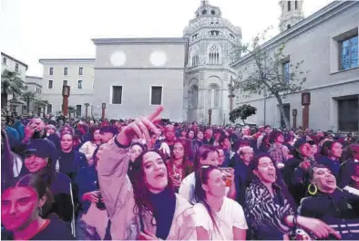  ?? ANDREEA VORNICU ?? El público disfrutó en la primera jornada del ciclo Música al raso.