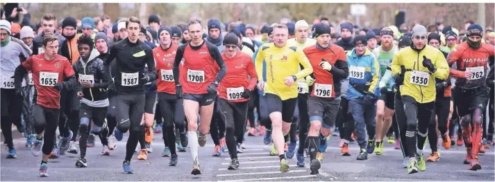  ?? RP-FOTO: ARCHIV/DIETRICH JANICKI ?? Der Neandertal­lauf zählt zu den attraktive­n Laufverans­taltungen im Kreis Mettmann. Mit der Absage nur vier Tage vor dem Start kam der Corona-Virus auch bei den Sportlern an.