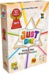  ??  ?? Spiel des Jahres ist „Just One“: Beim Partyspiel errät man 13 Begriffe. Asmodee, ab 8 Jahren