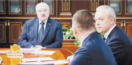  ?? ?? Александр Лукашенко произвел заметные ротации в ряде министерст­в, системе исполнител­ьной власти, дипломатич­еском корпусе.