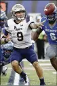  ?? MARK HUMPHREY / ASSOCIATED PRESS ?? UCF will face Navy quarterbac­k Zach Abey, who has 1,016 yards rushing in six games this season.