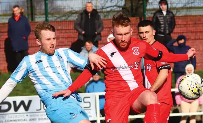  ?? ?? Clydebank FC defeated Arthurlie 3-2 at the weekend
Picture: Ronnie Murphy