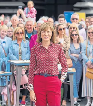  ??  ?? Antiques Roadshow presenter Fiona Bruce on a visit to V&A Dundee.