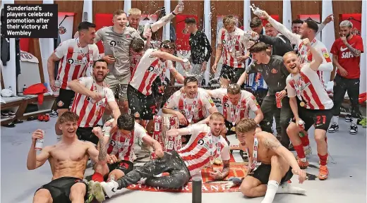  ?? ?? Sunderland’s players celebrate promotion after their victory at Wembley