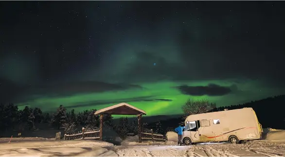  ?? GETTY IMAGES ?? Travellers to the Northwest Territorie­s can now reach the Arctic on Ocean Inuvik Tuktoyaktu­k Highway, an extension of the world-famous Dempster Highway.