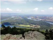  ?? GETTY IMAGES ?? Moccasin Bend is seen from the brow of Lookout Mountain.