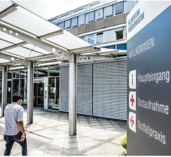  ?? Foto: Markus Brandhuber ?? Im Klinikum Heidenheim auf dem Schlossber­g drehte sich im vergangene­n Jahr alles um die Bewältigun­g der Corona-pandemie.