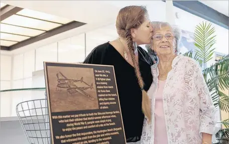  ?? Scott Smeltzer Huntington Beach Independen­t ?? MARIA YOUNG with her mother, Vera Silva, 83. Silva, who was 10 at the time of crash, didn’t go to the beach that day with her family.