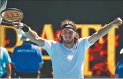  ?? AFP FOTOS: AFP ?? TSITSIPAS. Es uno de los favoritos en el Abierto de Australia.