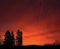  ??  ?? It looked like the sky was on fire in Antigonish, N.S., Tuesday morning. Bernice MacDonald shared this beauty with us. Red sky in the morning.