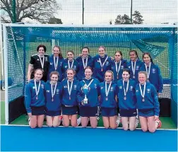  ?? ?? Maidenhead Hockey Club's victorious u18s Girls team.