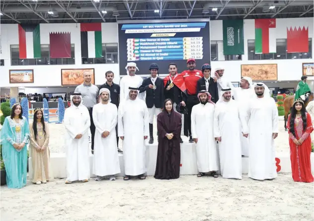  ?? ?? ↑ Sheikha Rawda Bint Maktoum Bin Rashid Al Maktoum, Faris Mohammed Al Mutawa, Eisa Hilal Al Hazami and Sultan Khalifa Al Yahyai with winners of the show jumping event.