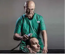  ??  ?? ABOVE:
Dr Sergio Canavero is reportedly planning the world’s first head transplant.