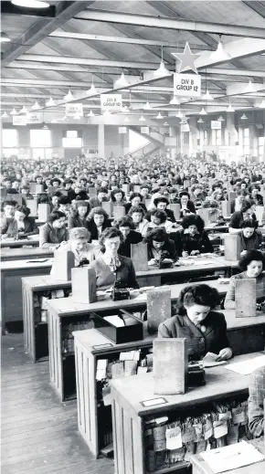  ?? Image from the National Football Museum ?? How the Littlewood­s Pools building in Edge Lane, Liverpool, used to look