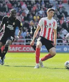  ?? ?? Ross Stewart in action for Sunderland against Cambridge United.