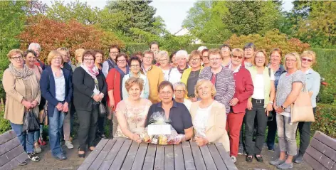  ?? FOTO: NN ?? Mit dem Geld kann das Hospiz-Team nun einen Patienten-Lifter anschaffen und so am Lebensaben­d für mehr Komfort sorgen.