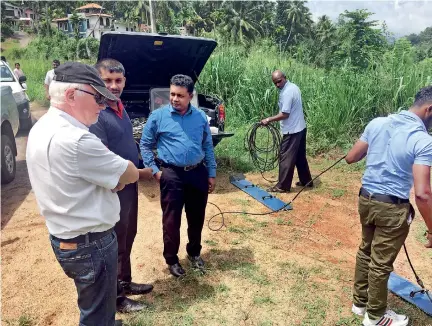  ??  ?? Norwegian Ambassador, Thorbjorn Gaustadsae­ther inspects the equipment