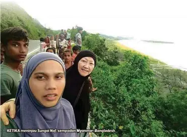  ??  ?? KETIKA meninjau Sungai Naf, sempadan Myanmar-Bangladesh.